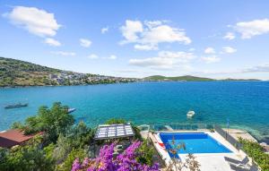 Awesome Home In Kalebova Luka