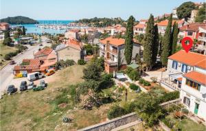Lovely Home In Vrsar With Jacuzzi