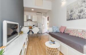Lovely Apartment In Porec With Wifi