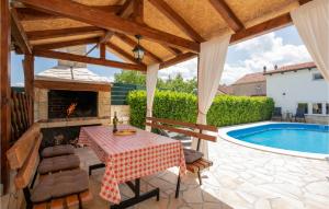 Gorgeous Home In Imotski With Kitchen