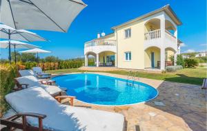 Lovely Home In Turanj