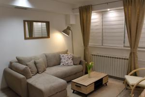 Apartment Anna - FREE Pickup from OR Dropoff to Zagreb airport AT ANY TIME, please give three days a