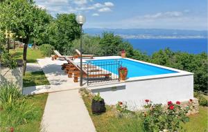 3 Bedroom Cozy Home In Moscenicka Draga