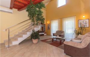 3 Bedroom Amazing Home In Pula