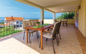 Nice Apartment In Novi Vinodolski With Wifi