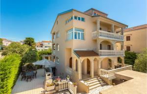 Nice Apartment In Malinska With Wifi