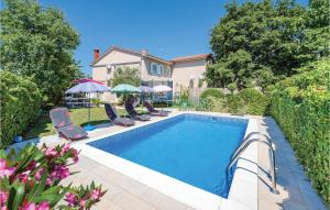 Beautiful Apartment In Modrusani With Wifi