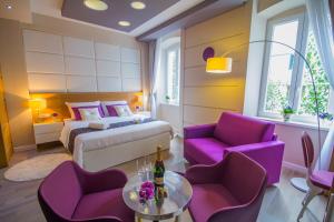 Peninsula Luxury Rooms