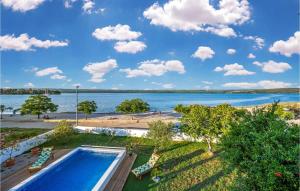 Beautiful Home In Raslina With House Sea View